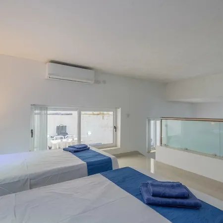 Sundial Court بيت ضيافة